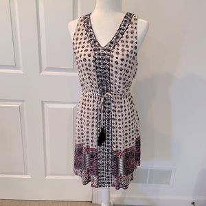 Knox Rose knee light sundress